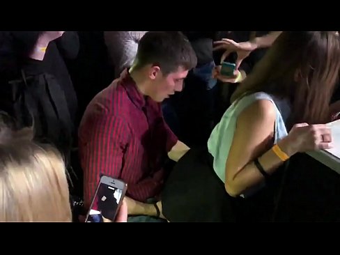 ❤️ Tinuod nga sekso sa usa ka nightclub sa Russia. Ang 18-anyos nga Ruso nga babaye sa anus ug puwerta nakighilawas sa usa ka nightclub ❤ Maanindot nga porn sa ceb.sexflashgame.ru ❌❤
